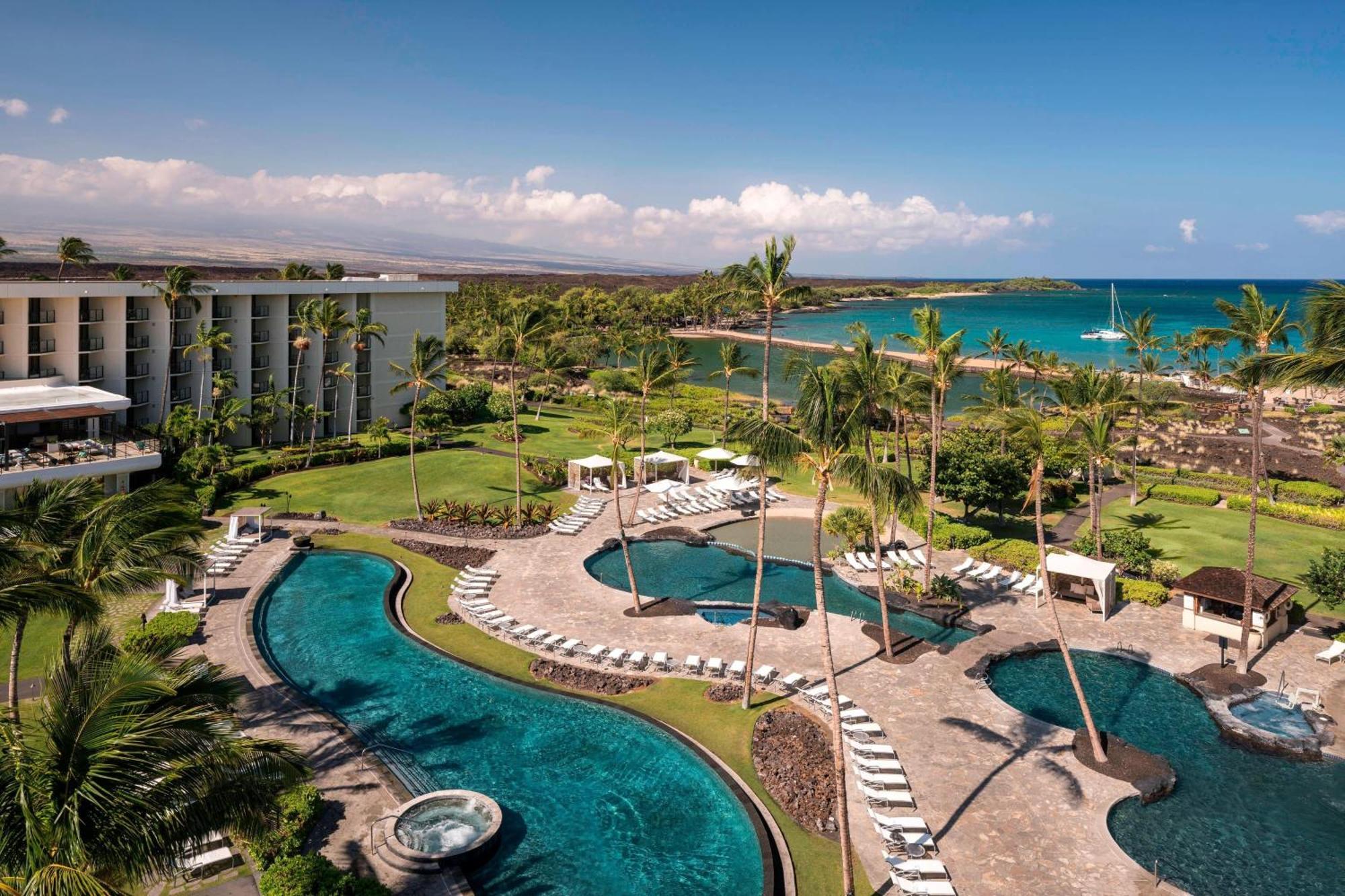 Waikoloa Beach Marriott Resort & Spa Exterior photo